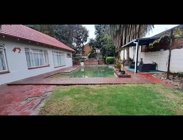 4 BEDROOM HOUSE FOR SALE IN BIRCHLEIGH